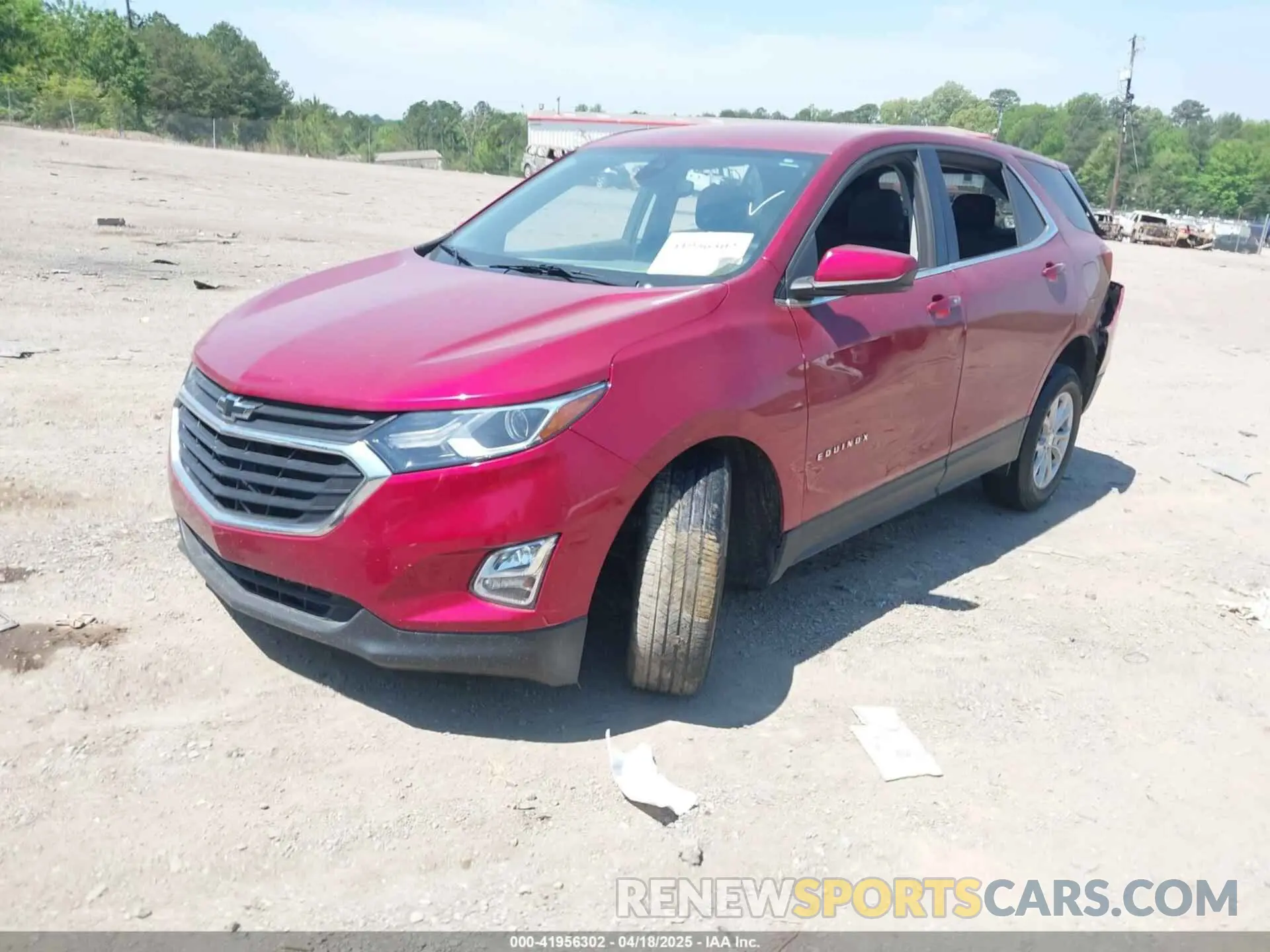 2 Photograph of a damaged car 3GNAXJEV3LS637706 CHEVROLET EQUINOX 2020