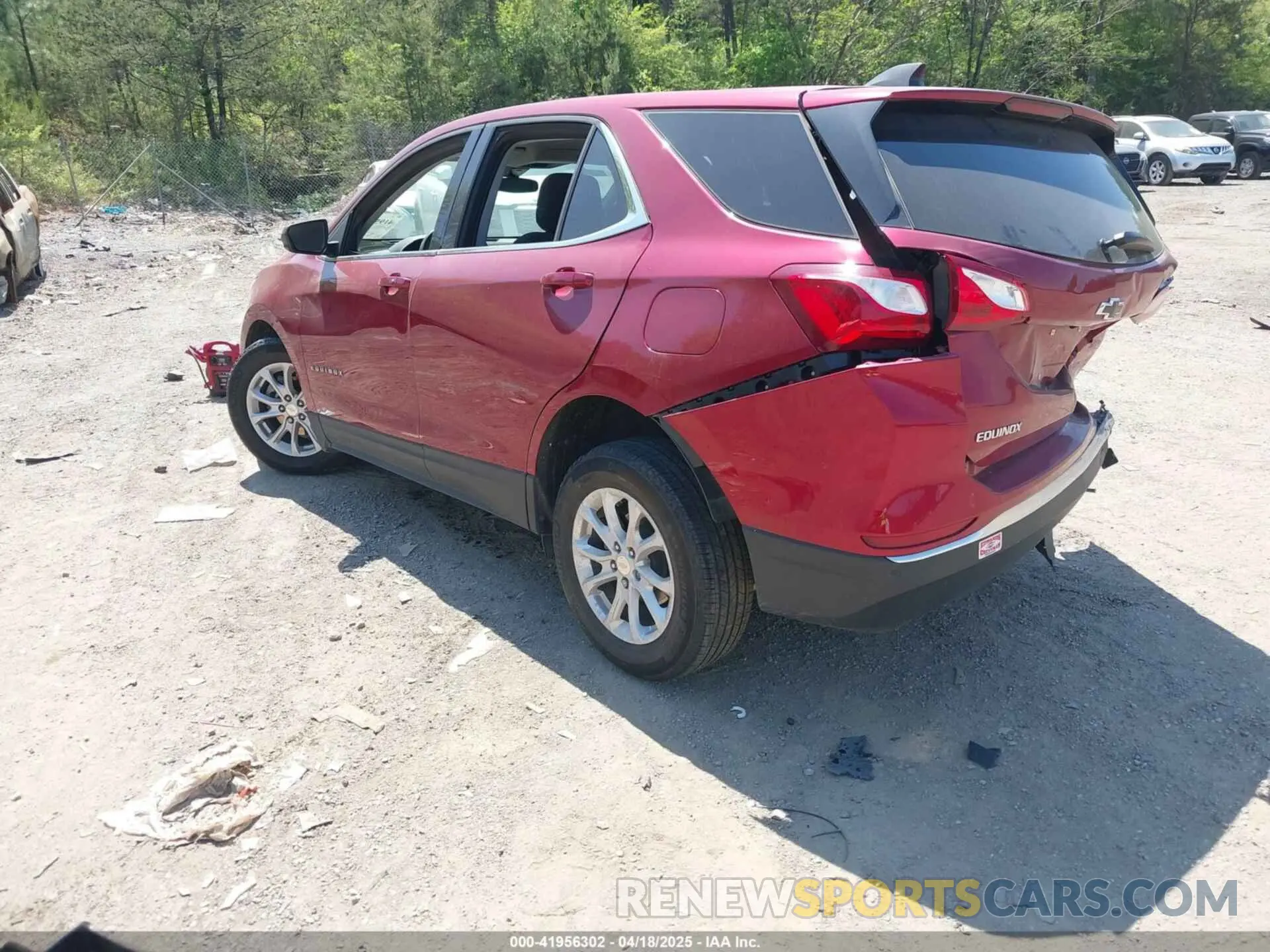 3 Photograph of a damaged car 3GNAXJEV3LS637706 CHEVROLET EQUINOX 2020