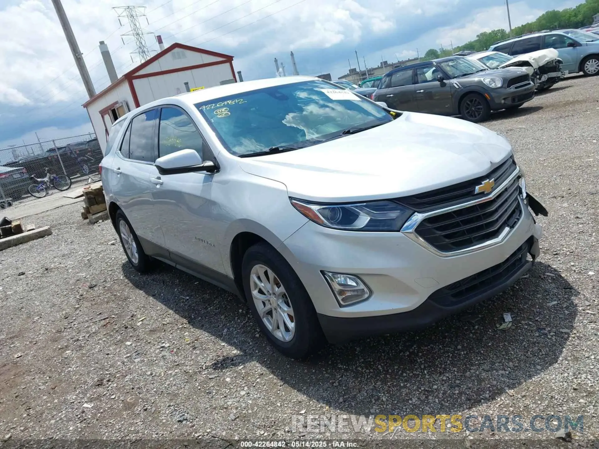 1 Photograph of a damaged car 3GNAXJEV3LS720987 CHEVROLET EQUINOX 2020
