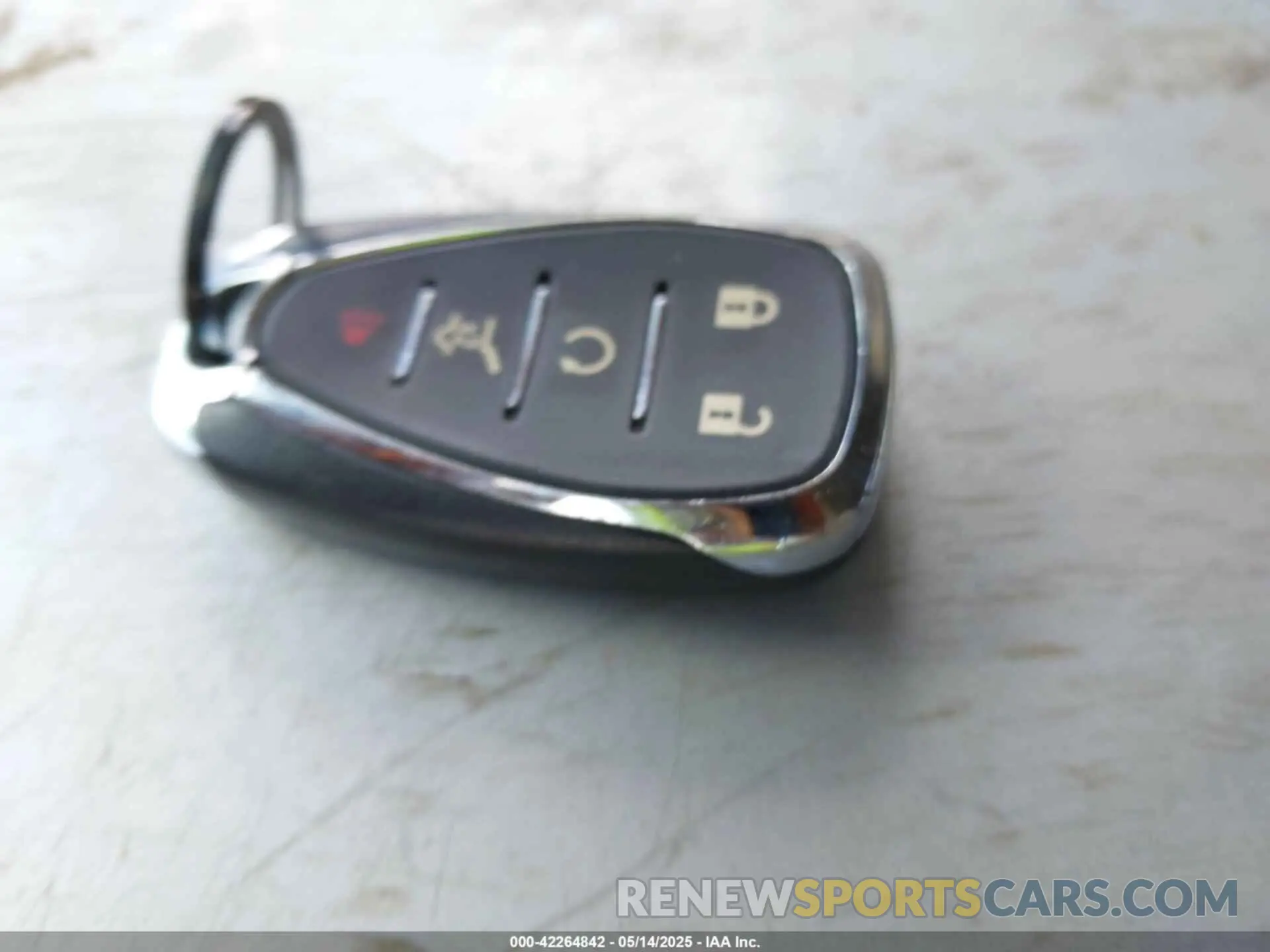 11 Photograph of a damaged car 3GNAXJEV3LS720987 CHEVROLET EQUINOX 2020