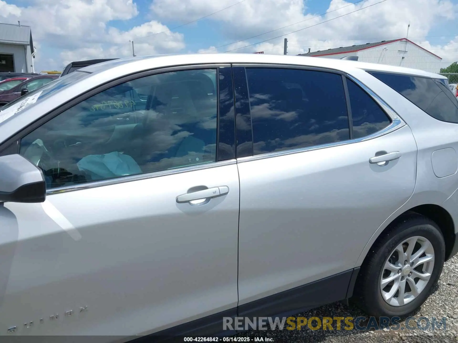 14 Photograph of a damaged car 3GNAXJEV3LS720987 CHEVROLET EQUINOX 2020