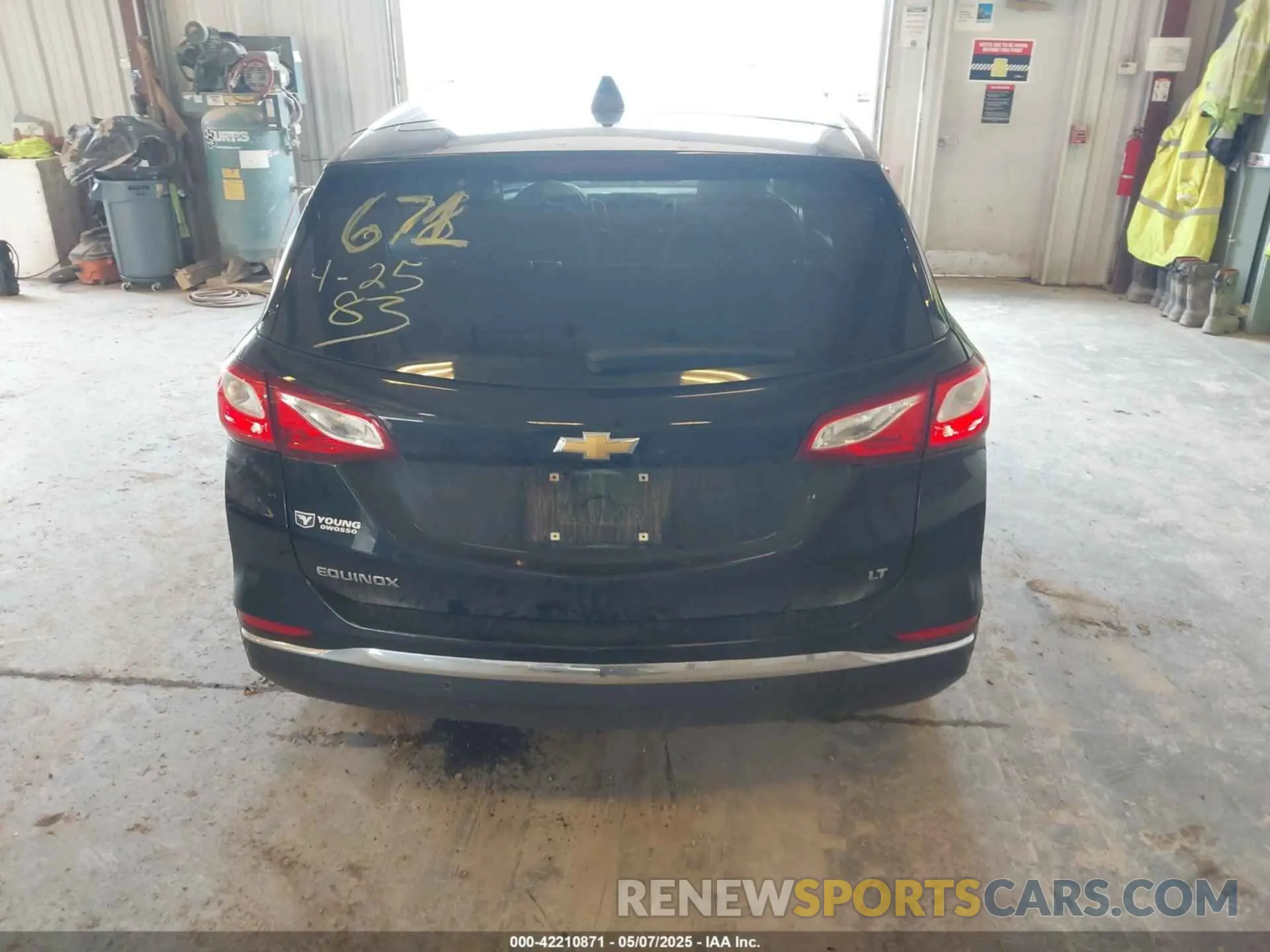 17 Photograph of a damaged car 3GNAXJEV4LL232450 CHEVROLET EQUINOX 2020