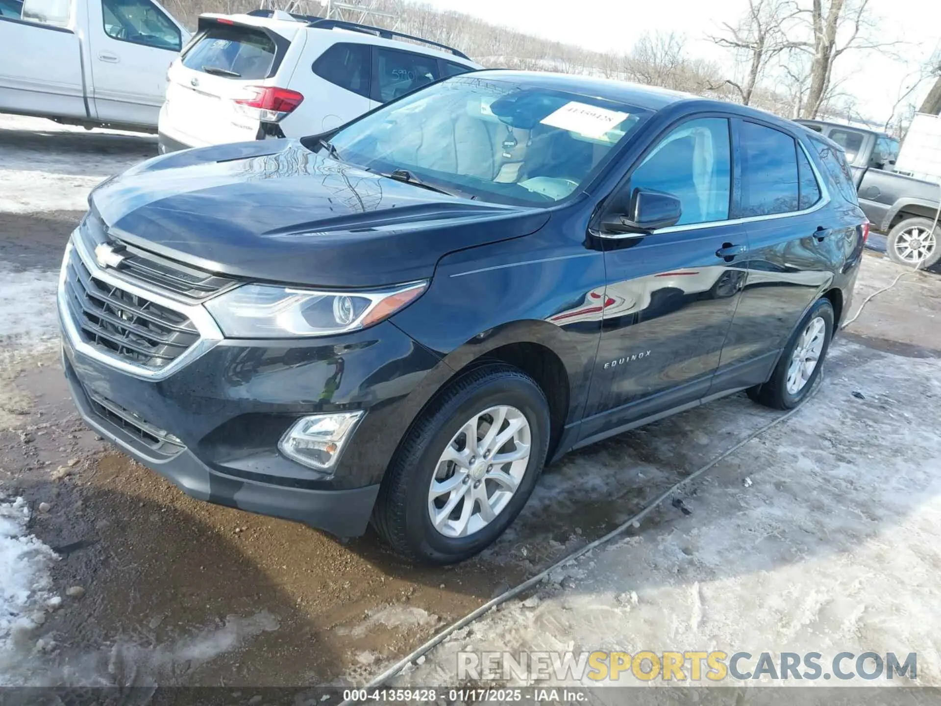 2 Photograph of a damaged car 3GNAXJEV4LL316672 CHEVROLET EQUINOX 2020