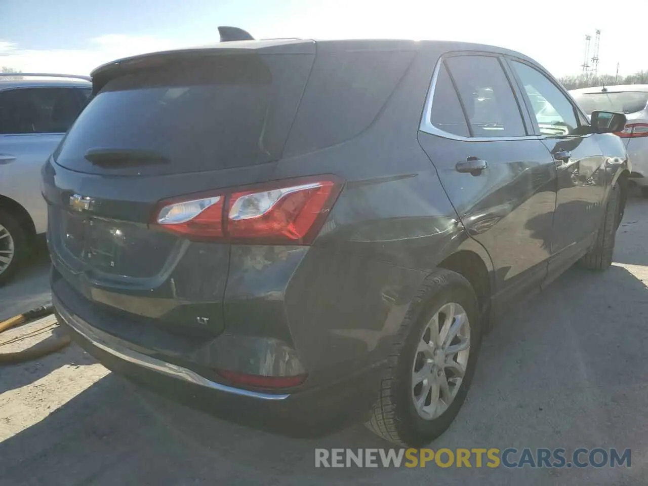 3 Photograph of a damaged car 3GNAXJEV4LS553202 CHEVROLET EQUINOX 2020