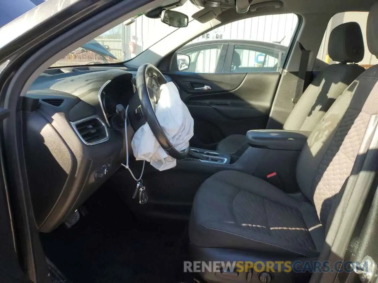 7 Photograph of a damaged car 3GNAXJEV4LS553202 CHEVROLET EQUINOX 2020