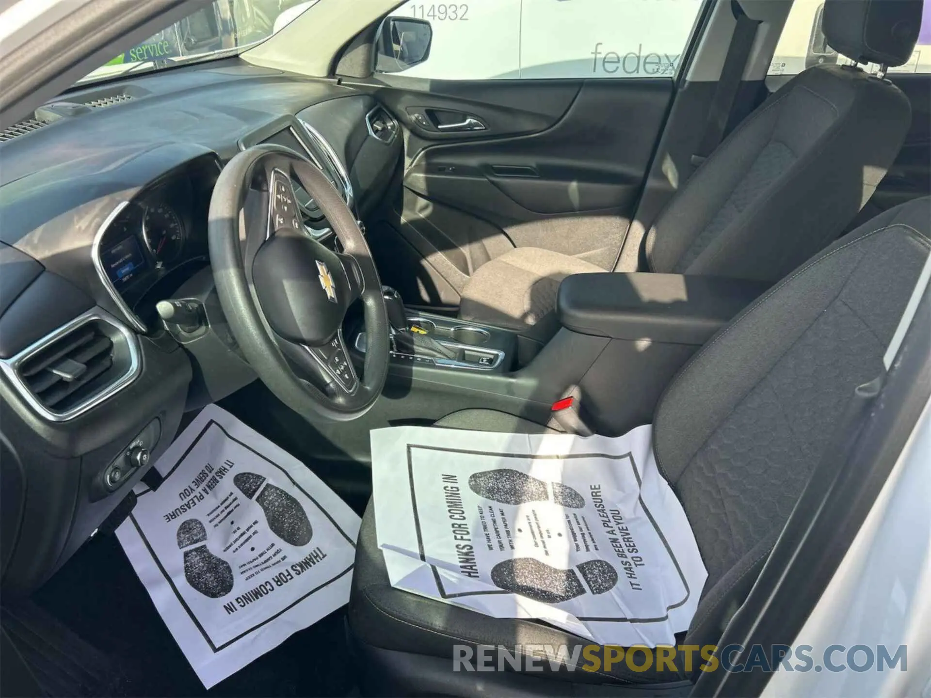 19 Photograph of a damaged car 3GNAXJEV5LL204270 CHEVROLET EQUINOX 2020