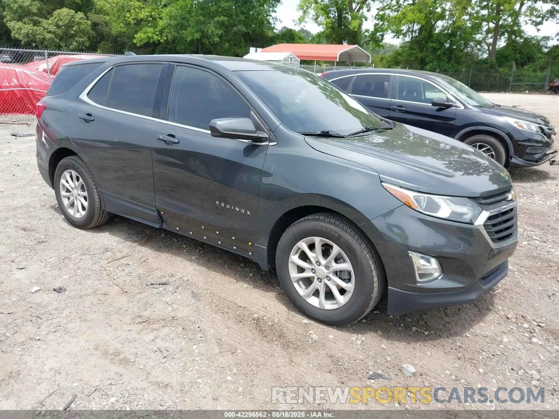 1 Photograph of a damaged car 3GNAXJEV5LS522377 CHEVROLET EQUINOX 2020