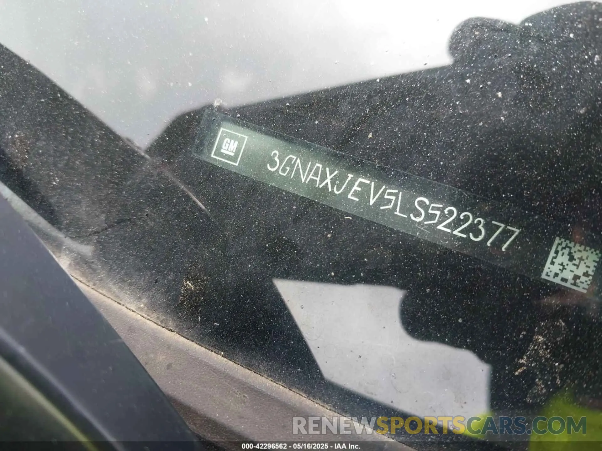 9 Photograph of a damaged car 3GNAXJEV5LS522377 CHEVROLET EQUINOX 2020