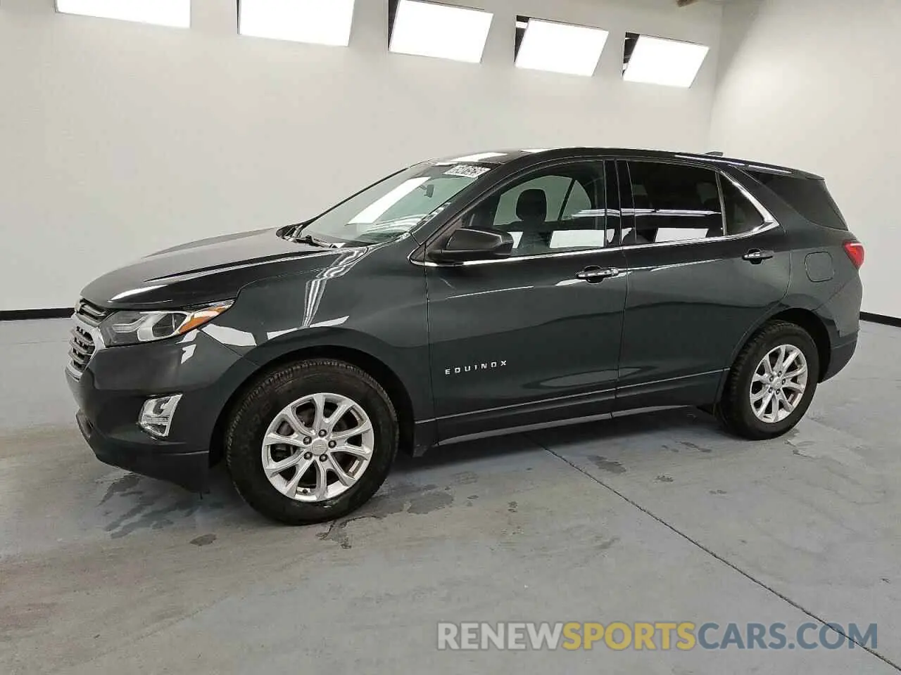 1 Photograph of a damaged car 3GNAXJEV5LS550423 CHEVROLET EQUINOX 2020