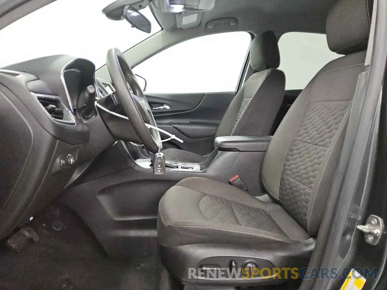 7 Photograph of a damaged car 3GNAXJEV5LS550423 CHEVROLET EQUINOX 2020