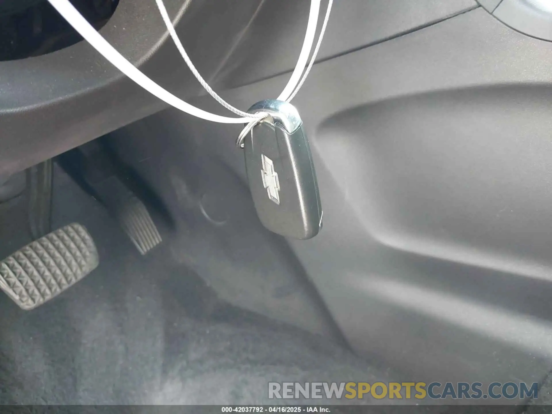 11 Photograph of a damaged car 3GNAXJEV5LS574687 CHEVROLET EQUINOX 2020