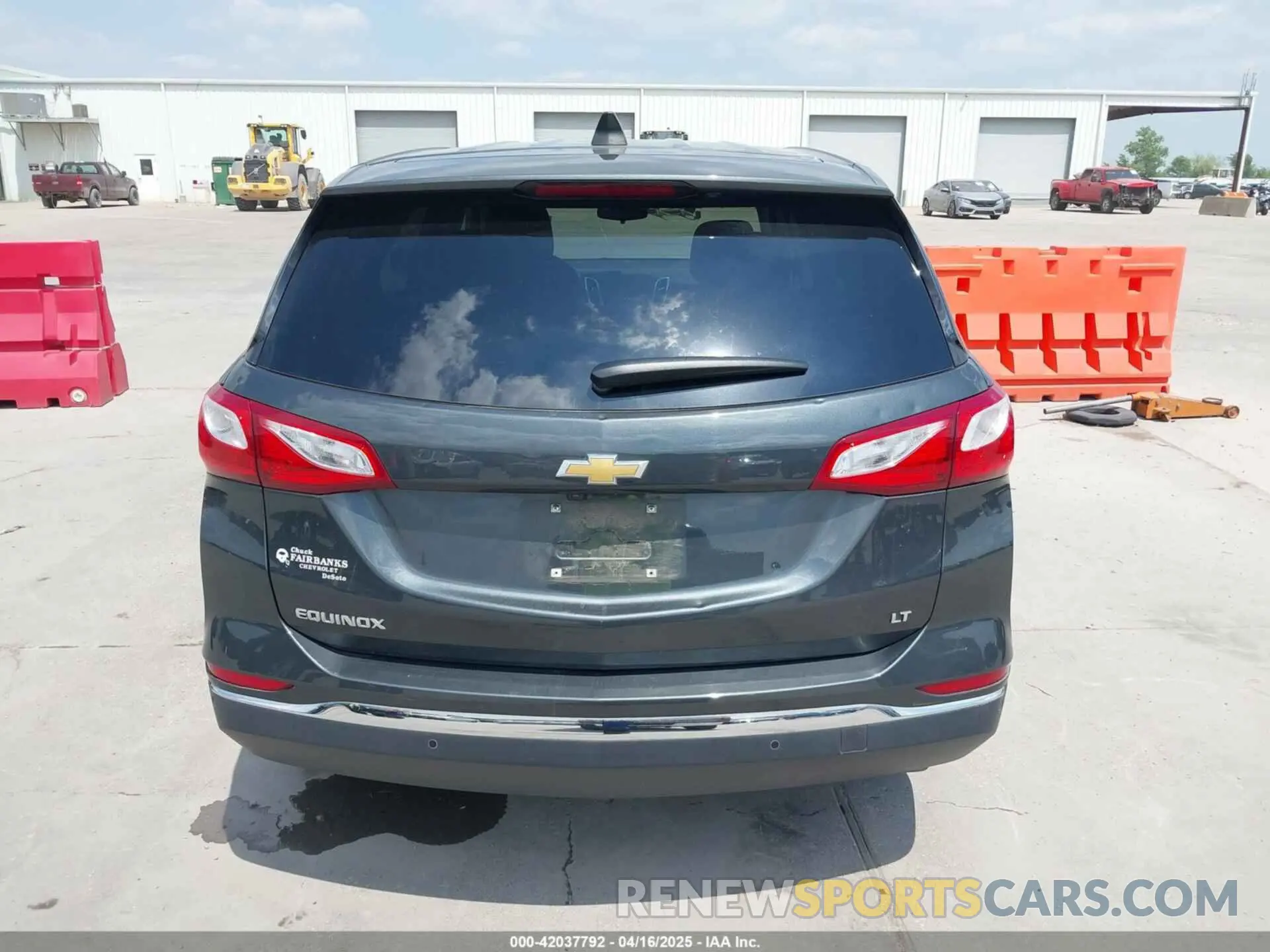 16 Photograph of a damaged car 3GNAXJEV5LS574687 CHEVROLET EQUINOX 2020