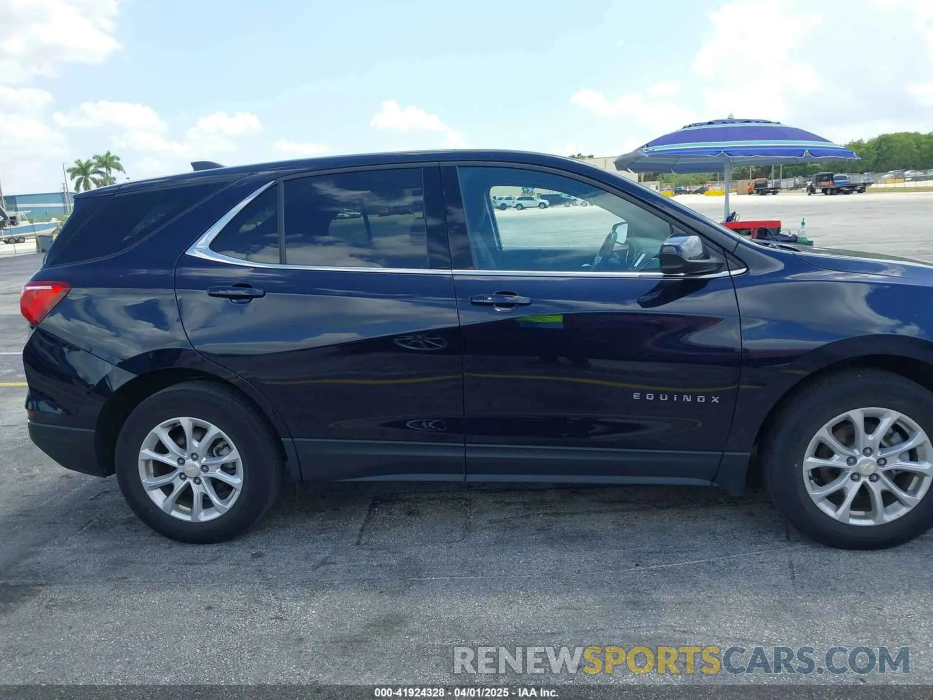 13 Photograph of a damaged car 3GNAXJEV5LS592266 CHEVROLET EQUINOX 2020