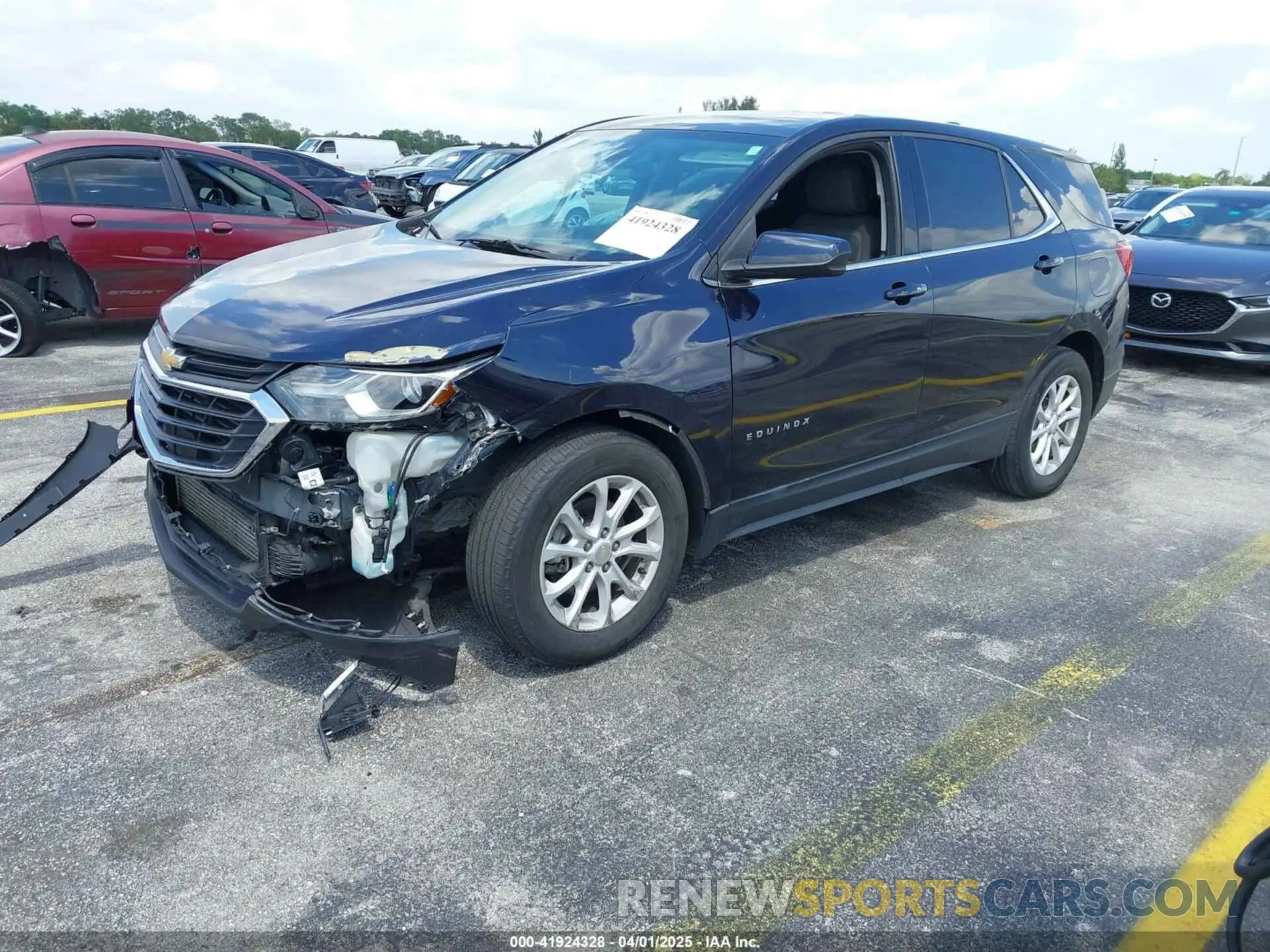 2 Photograph of a damaged car 3GNAXJEV5LS592266 CHEVROLET EQUINOX 2020