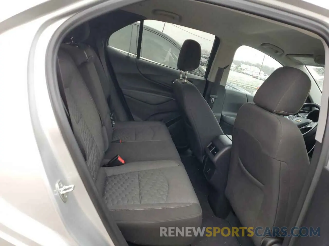 11 Photograph of a damaged car 3GNAXJEV5LS709196 CHEVROLET EQUINOX 2020