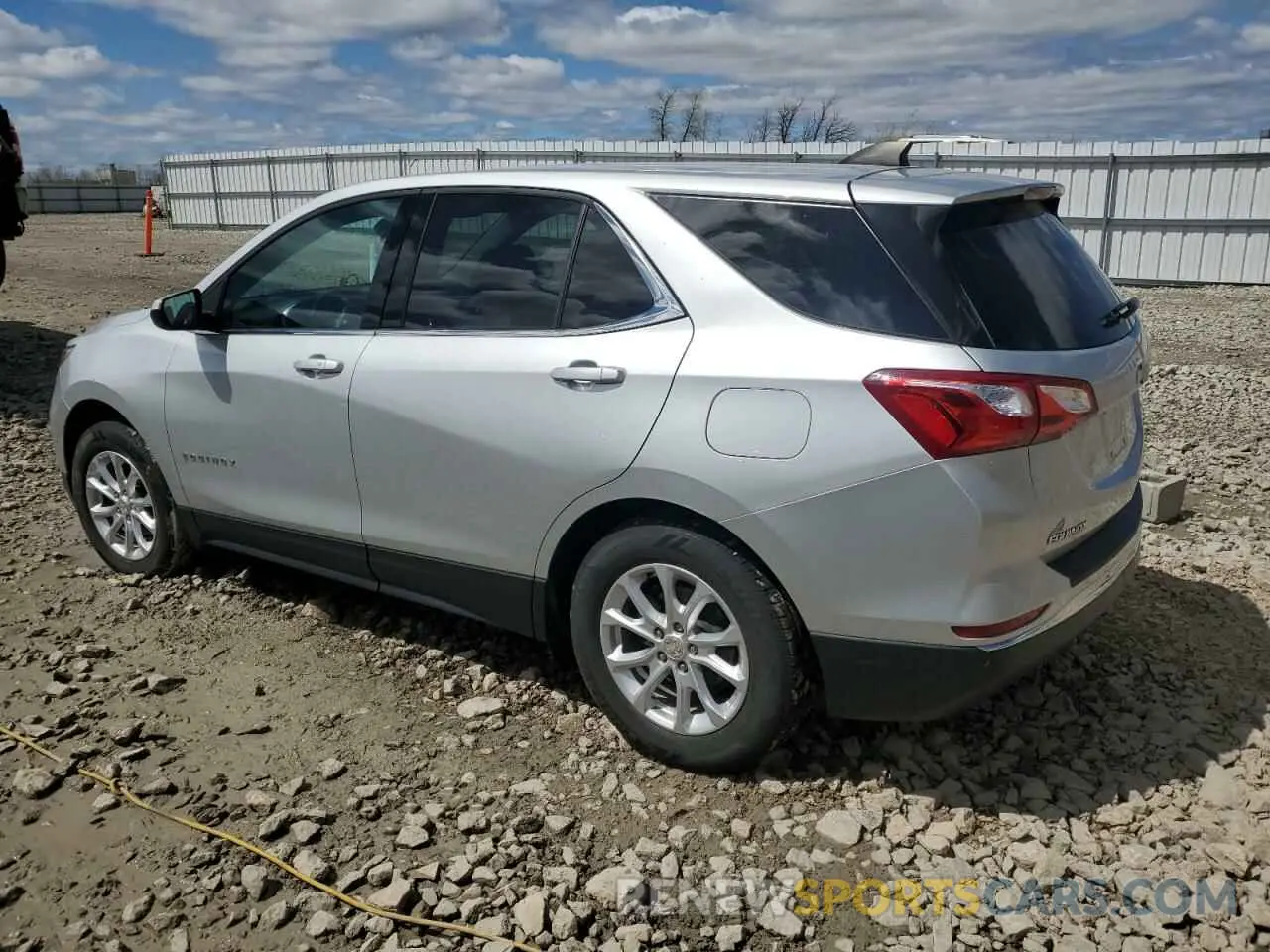 2 Photograph of a damaged car 3GNAXJEV6LS523781 CHEVROLET EQUINOX 2020