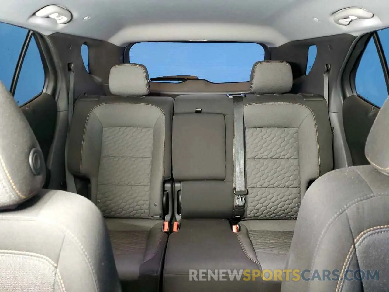 10 Photograph of a damaged car 3GNAXJEV6LS543612 CHEVROLET EQUINOX 2020