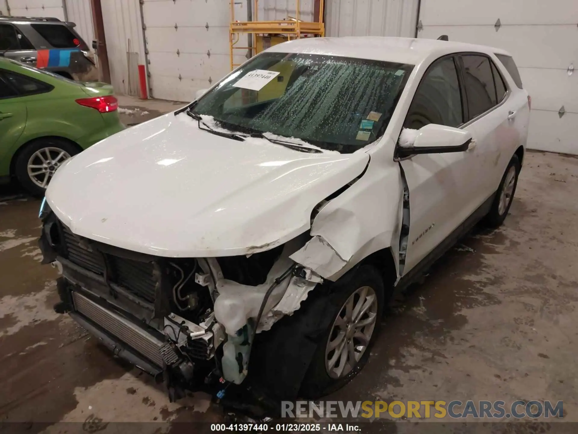 2 Photograph of a damaged car 3GNAXJEV6LS545635 CHEVROLET EQUINOX 2020