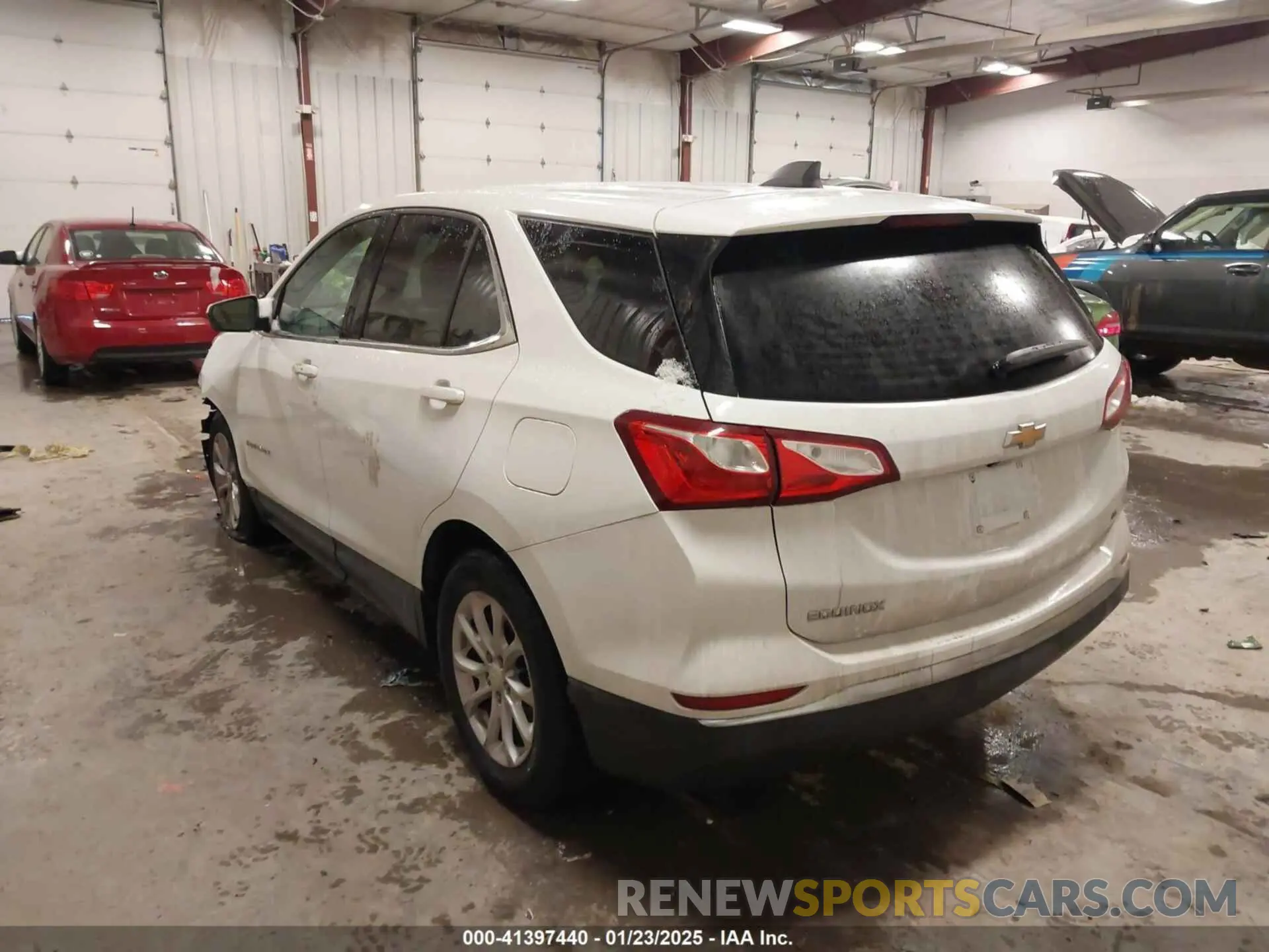 3 Photograph of a damaged car 3GNAXJEV6LS545635 CHEVROLET EQUINOX 2020