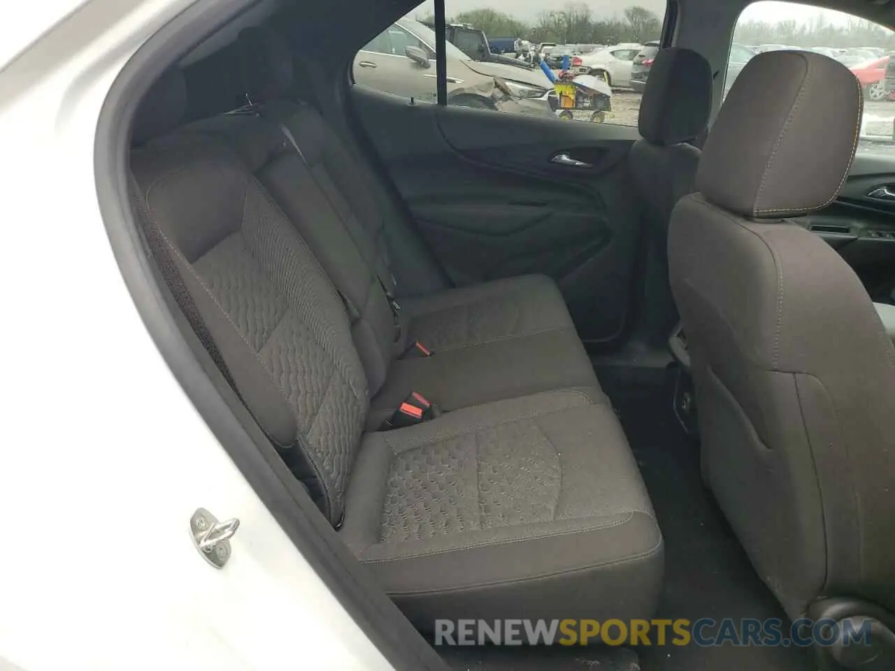 10 Photograph of a damaged car 3GNAXJEV6LS612539 CHEVROLET EQUINOX 2020