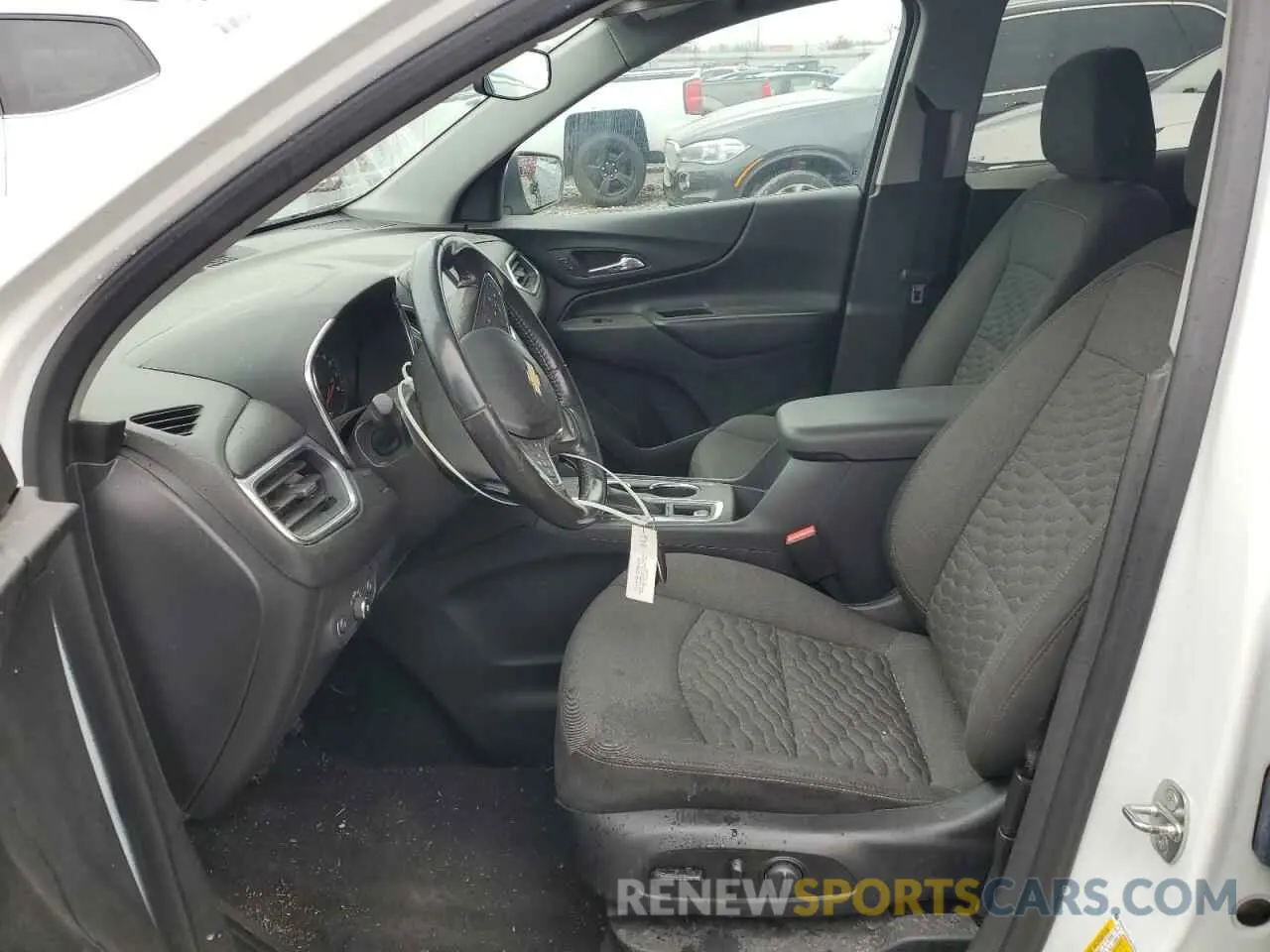 7 Photograph of a damaged car 3GNAXJEV6LS612539 CHEVROLET EQUINOX 2020