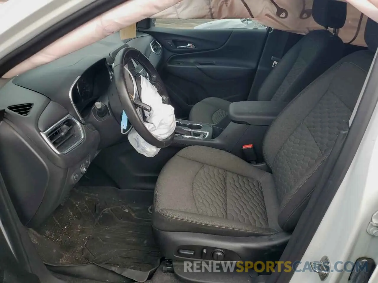 7 Photograph of a damaged car 3GNAXJEV6LS641376 CHEVROLET EQUINOX 2020