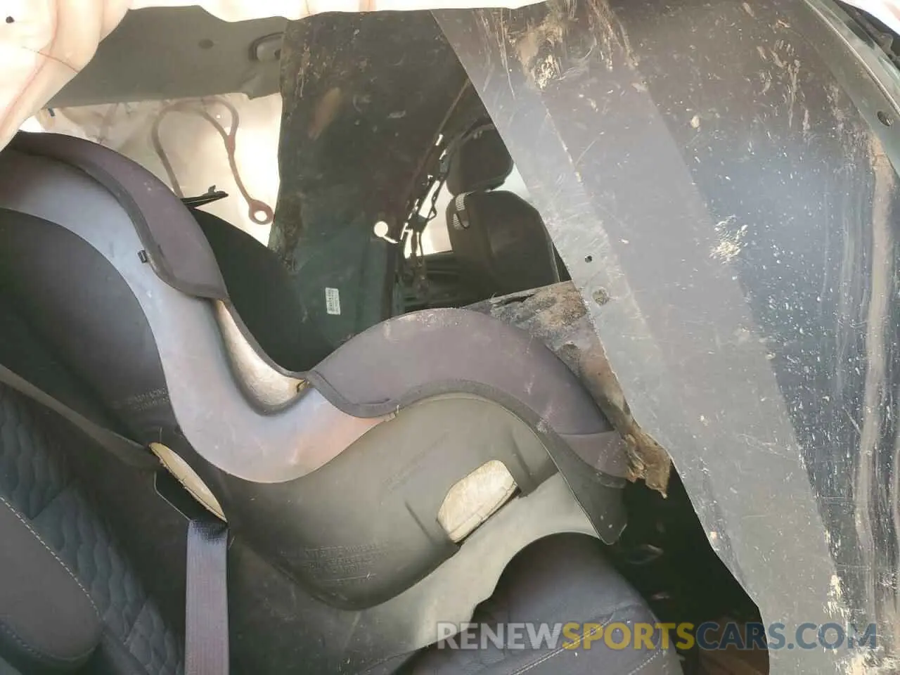 12 Photograph of a damaged car 3GNAXJEV8LS526441 CHEVROLET EQUINOX 2020