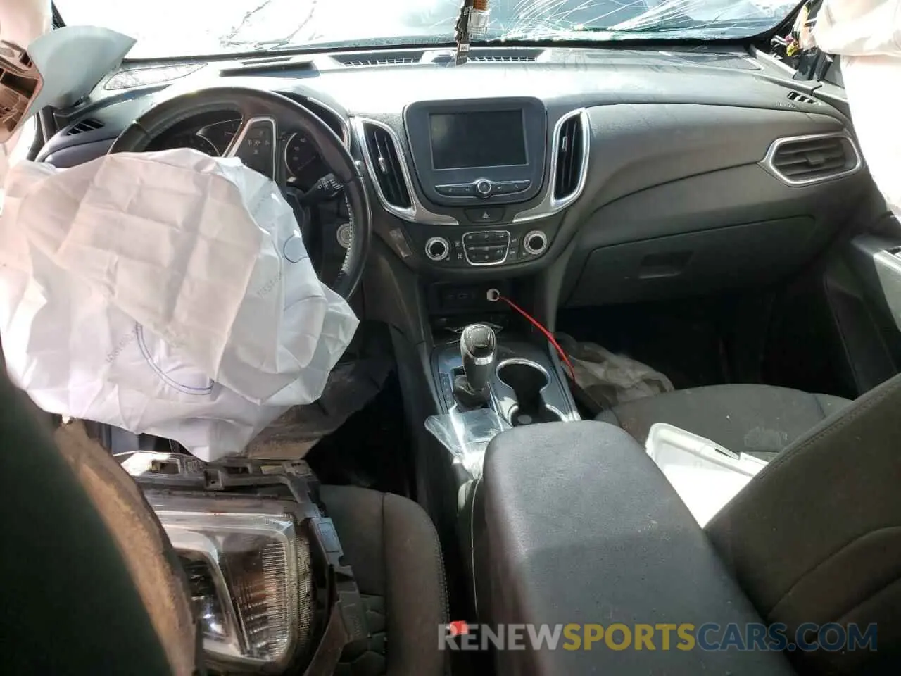 8 Photograph of a damaged car 3GNAXJEV8LS526441 CHEVROLET EQUINOX 2020