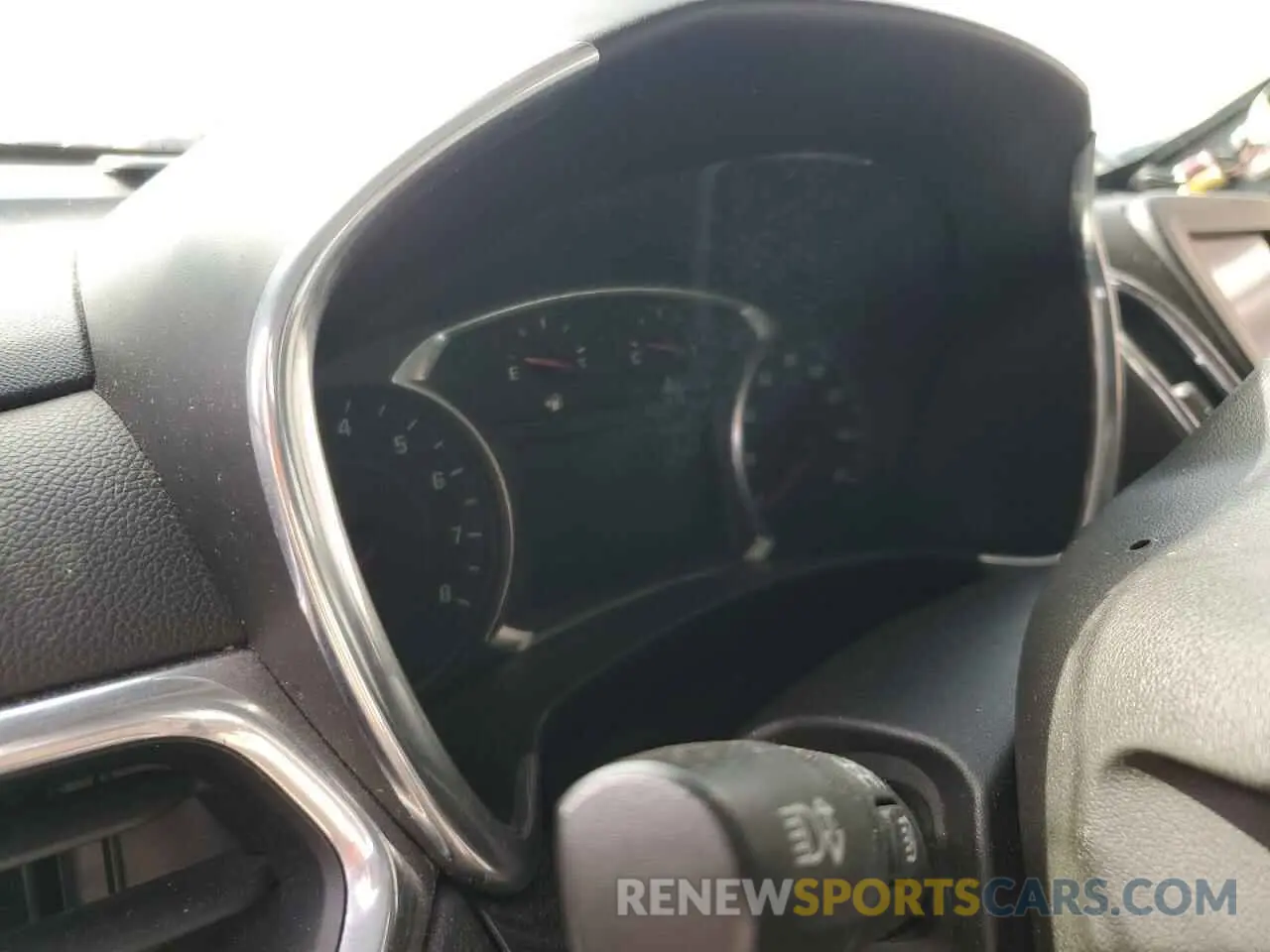 9 Photograph of a damaged car 3GNAXJEV8LS526441 CHEVROLET EQUINOX 2020