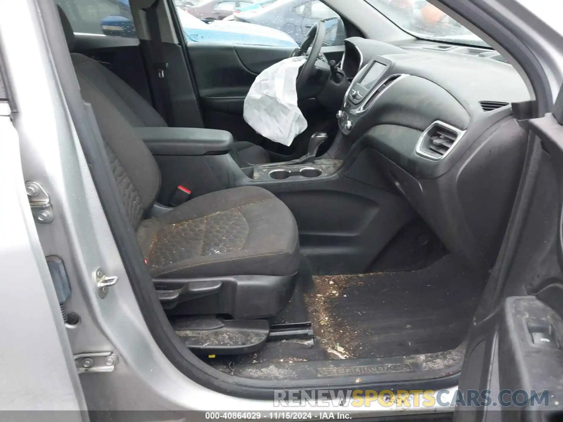 5 Photograph of a damaged car 3GNAXJEV8LS529310 CHEVROLET EQUINOX 2020