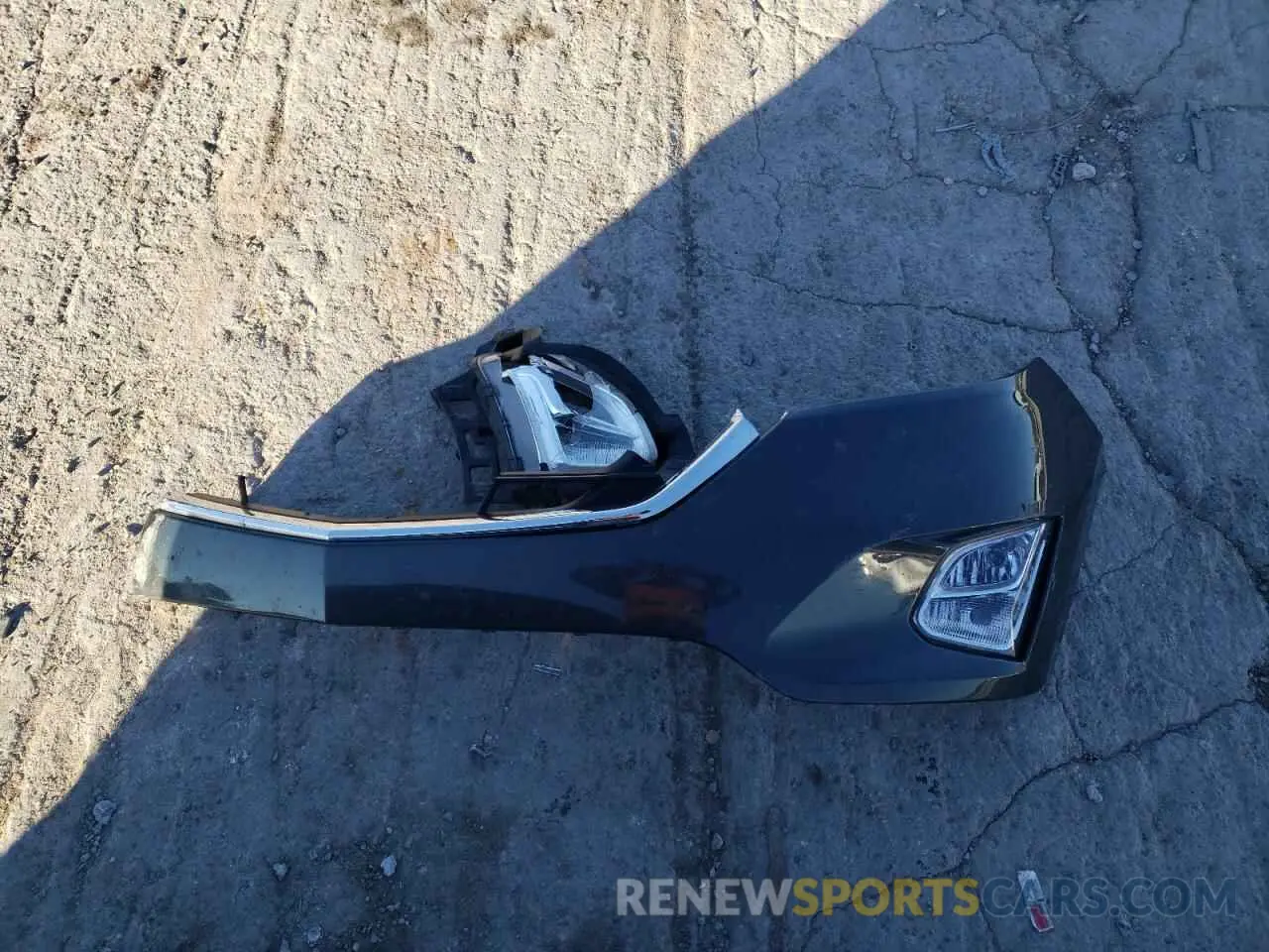 13 Photograph of a damaged car 3GNAXJEV8LS670605 CHEVROLET EQUINOX 2020
