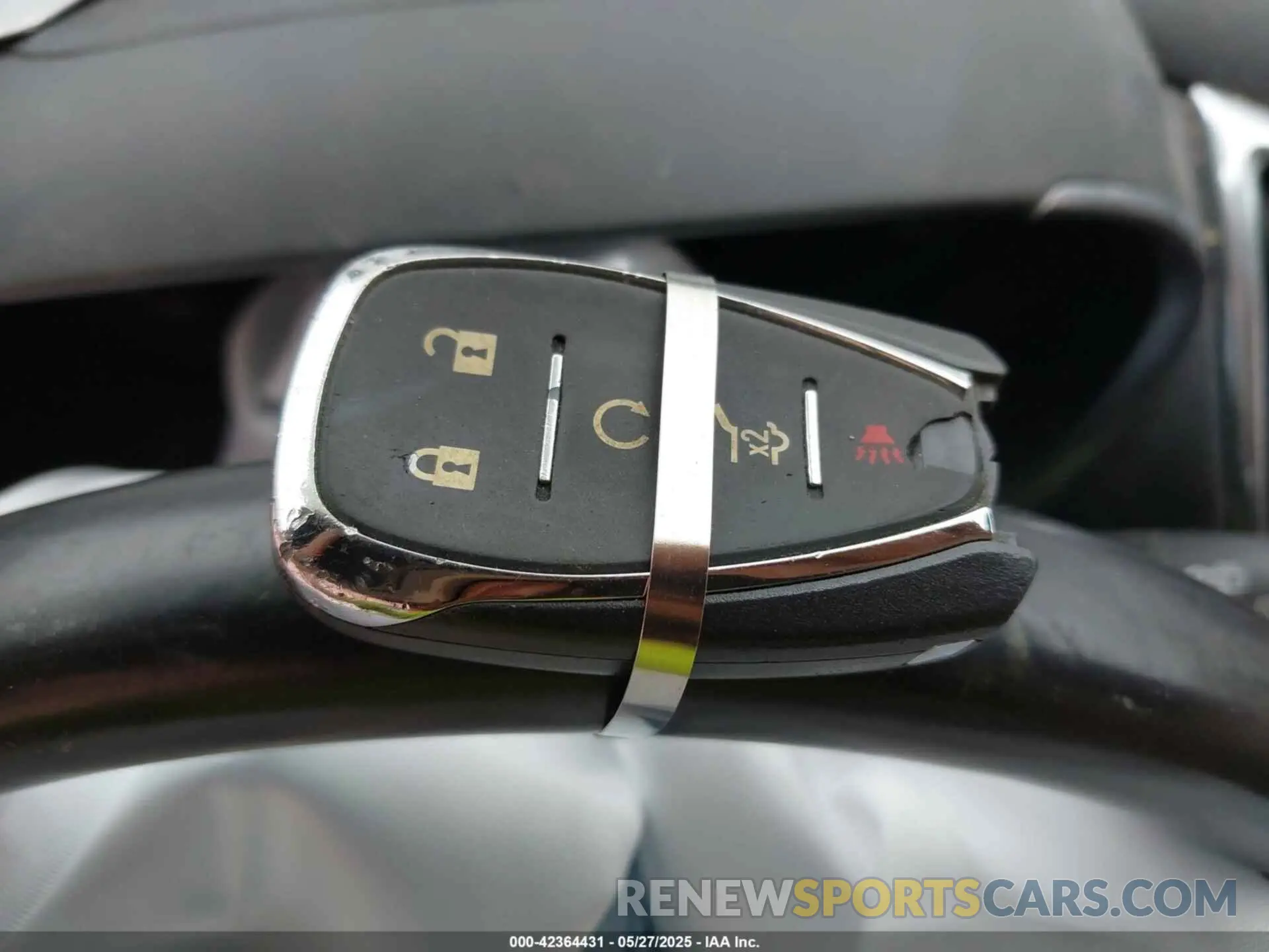 11 Photograph of a damaged car 3GNAXJEV9LL307787 CHEVROLET EQUINOX 2020