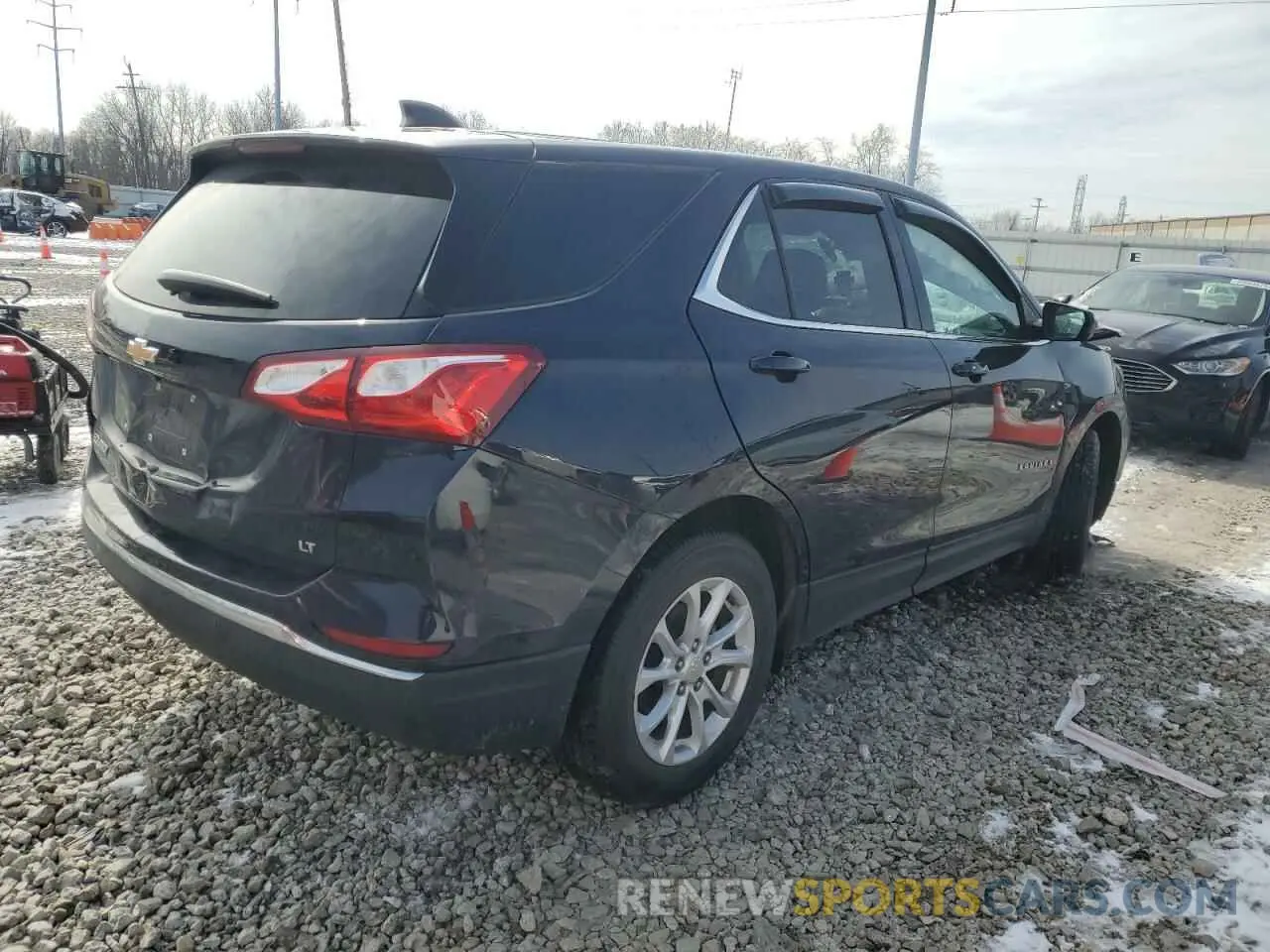 3 Photograph of a damaged car 3GNAXJEV9LS623065 CHEVROLET EQUINOX 2020