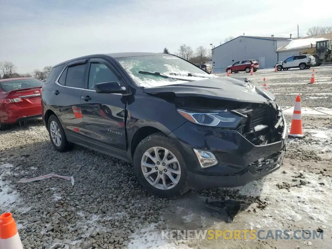 4 Photograph of a damaged car 3GNAXJEV9LS623065 CHEVROLET EQUINOX 2020