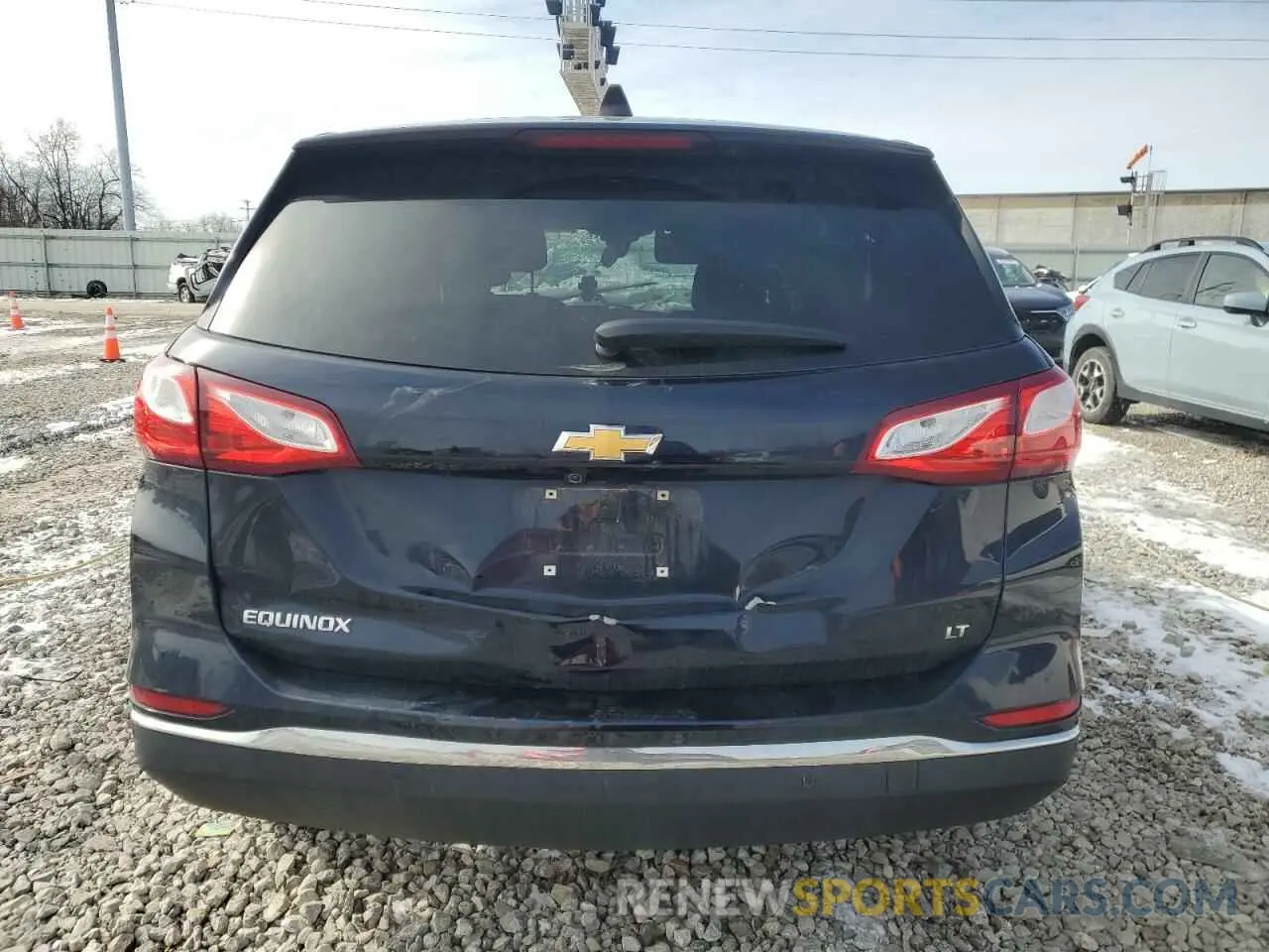 6 Photograph of a damaged car 3GNAXJEV9LS623065 CHEVROLET EQUINOX 2020
