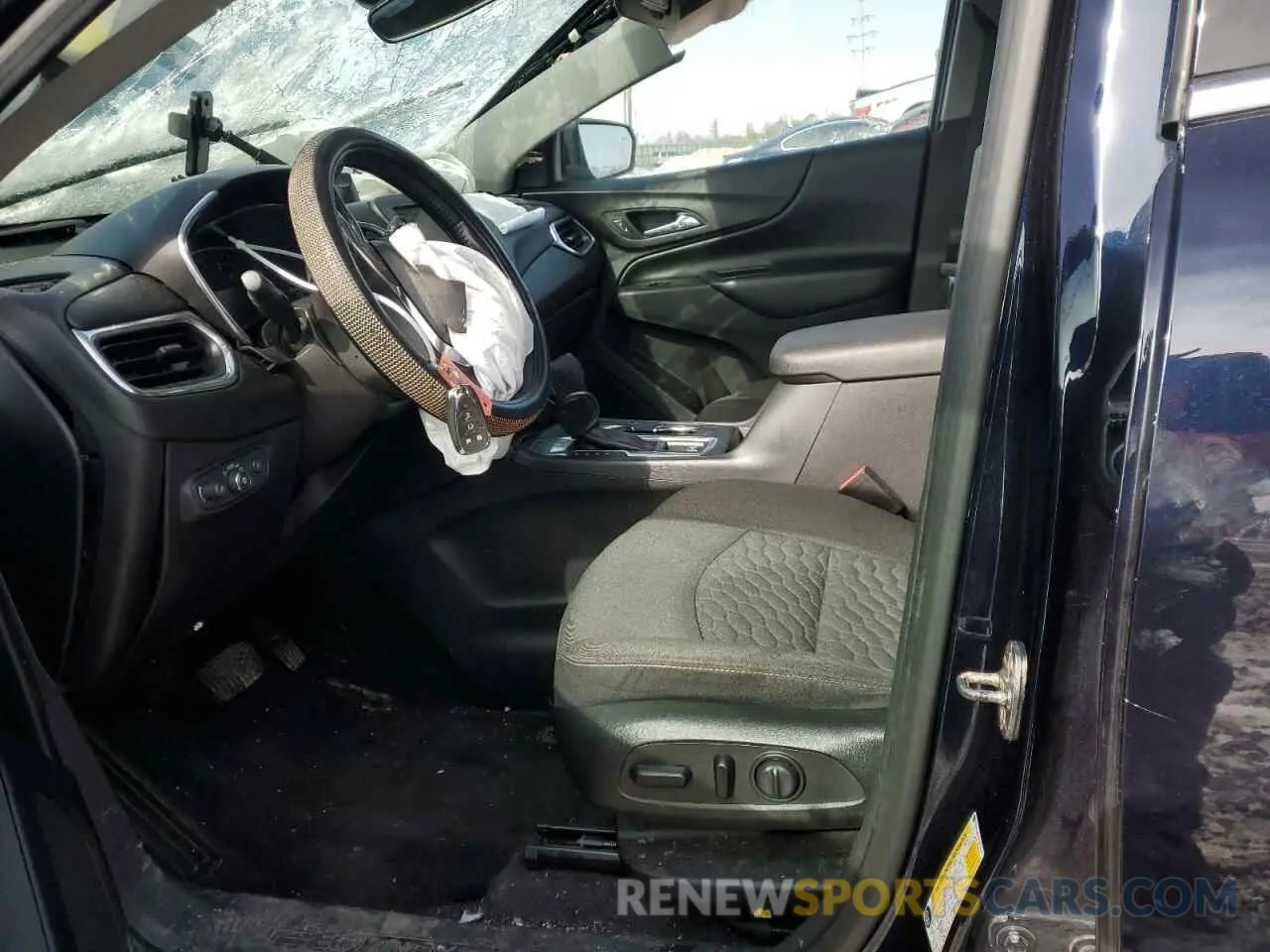 7 Photograph of a damaged car 3GNAXJEV9LS623065 CHEVROLET EQUINOX 2020