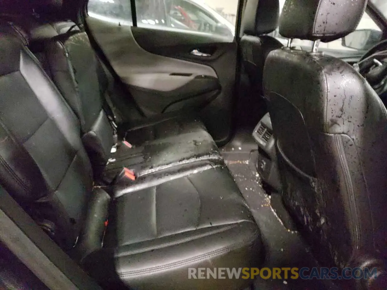 11 Photograph of a damaged car 3GNAXJEV9LS627701 CHEVROLET EQUINOX 2020