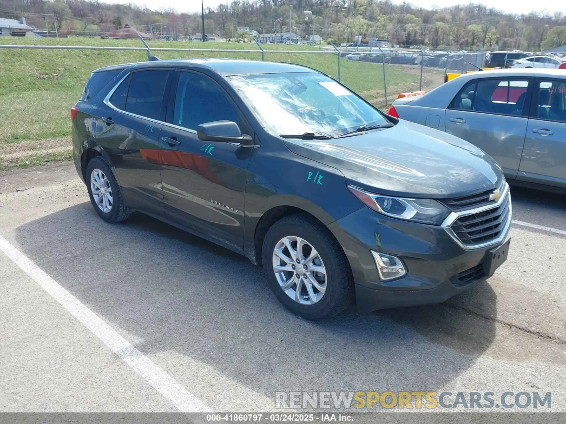 1 Photograph of a damaged car 3GNAXJEVXLS521368 CHEVROLET EQUINOX 2020