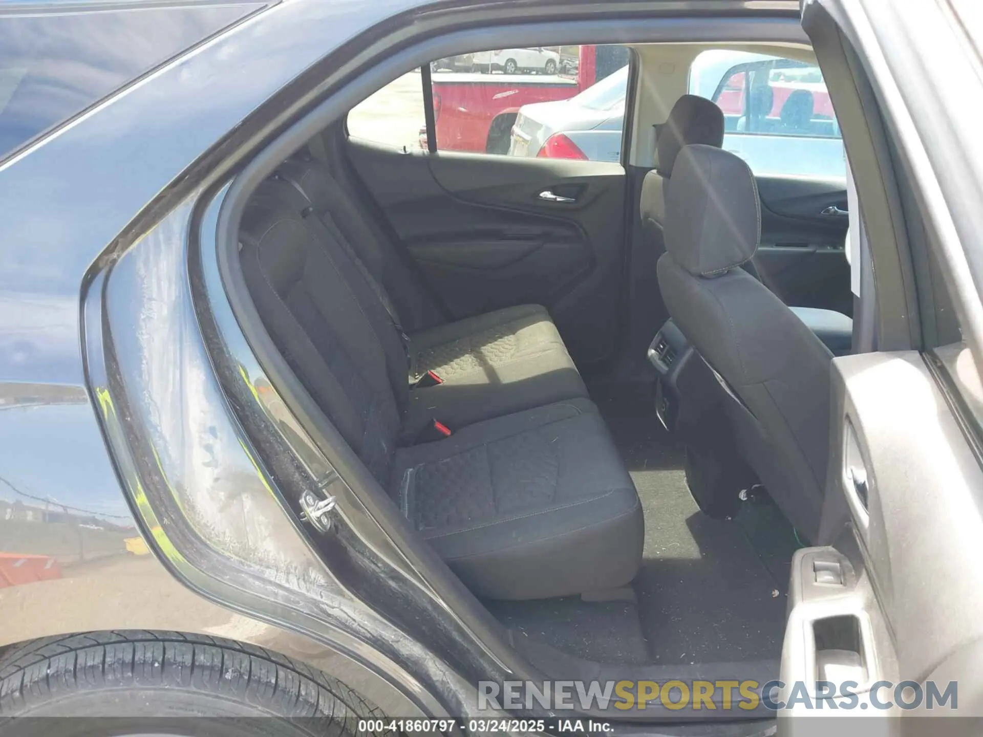 8 Photograph of a damaged car 3GNAXJEVXLS521368 CHEVROLET EQUINOX 2020