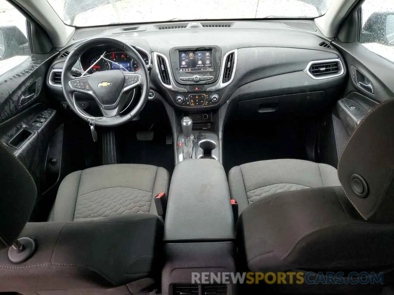 8 Photograph of a damaged car 3GNAXJEVXLS528028 CHEVROLET EQUINOX 2020