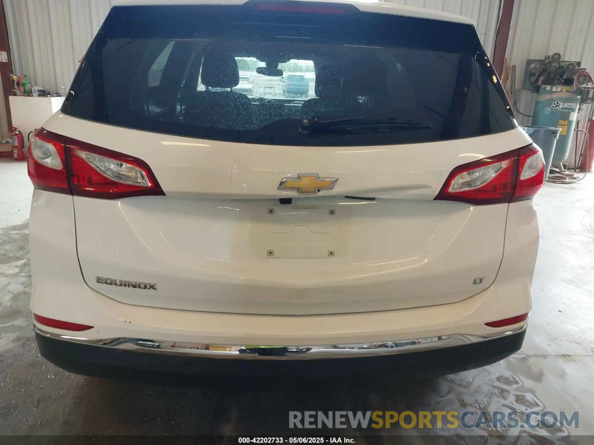 6 Photograph of a damaged car 3GNAXJEVXLS568688 CHEVROLET EQUINOX 2020