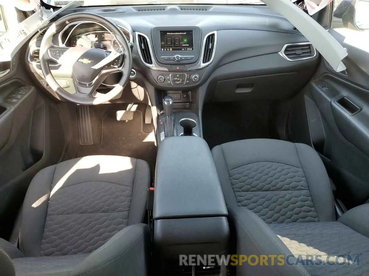 8 Photograph of a damaged car 3GNAXKEV0LL229504 CHEVROLET EQUINOX 2020
