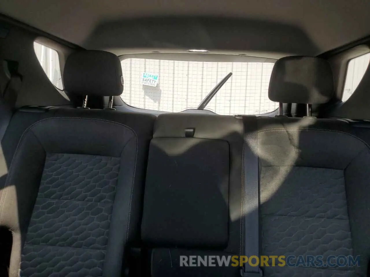 10 Photograph of a damaged car 3GNAXKEV0LL277410 CHEVROLET EQUINOX 2020
