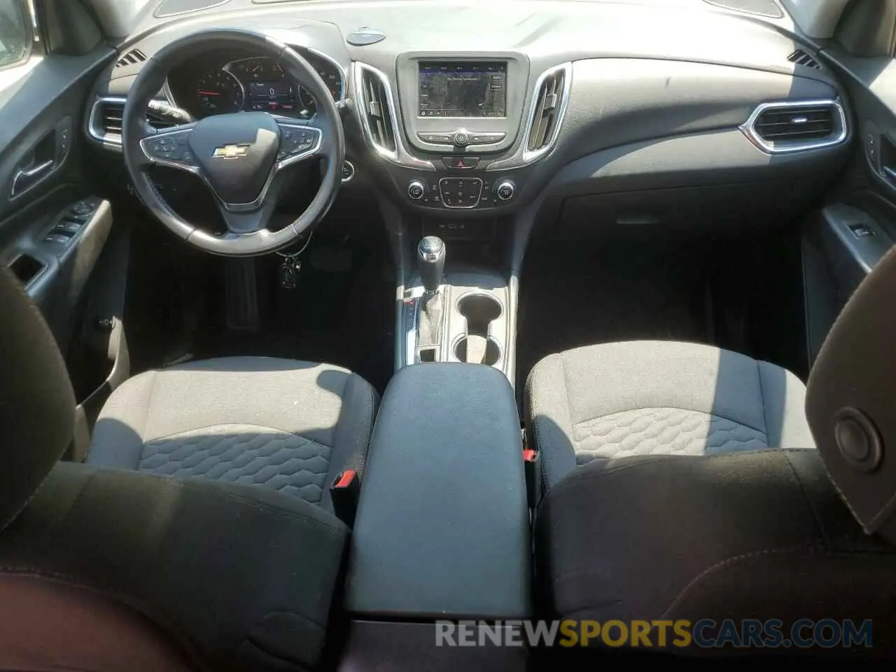 8 Photograph of a damaged car 3GNAXKEV0LL277410 CHEVROLET EQUINOX 2020