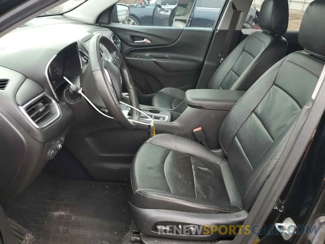 7 Photograph of a damaged car 3GNAXKEV0LL323012 CHEVROLET EQUINOX 2020