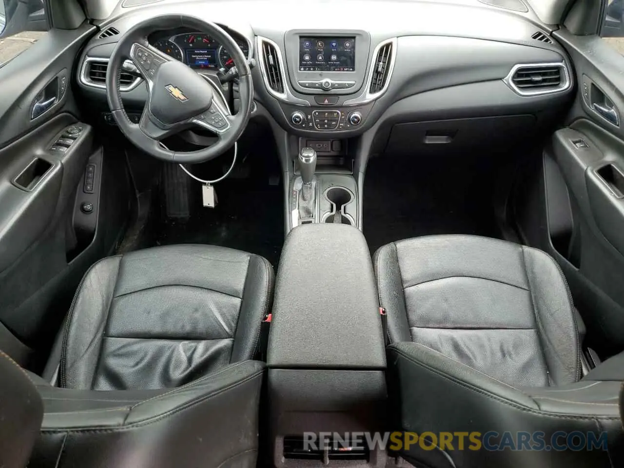 8 Photograph of a damaged car 3GNAXKEV0LL323012 CHEVROLET EQUINOX 2020