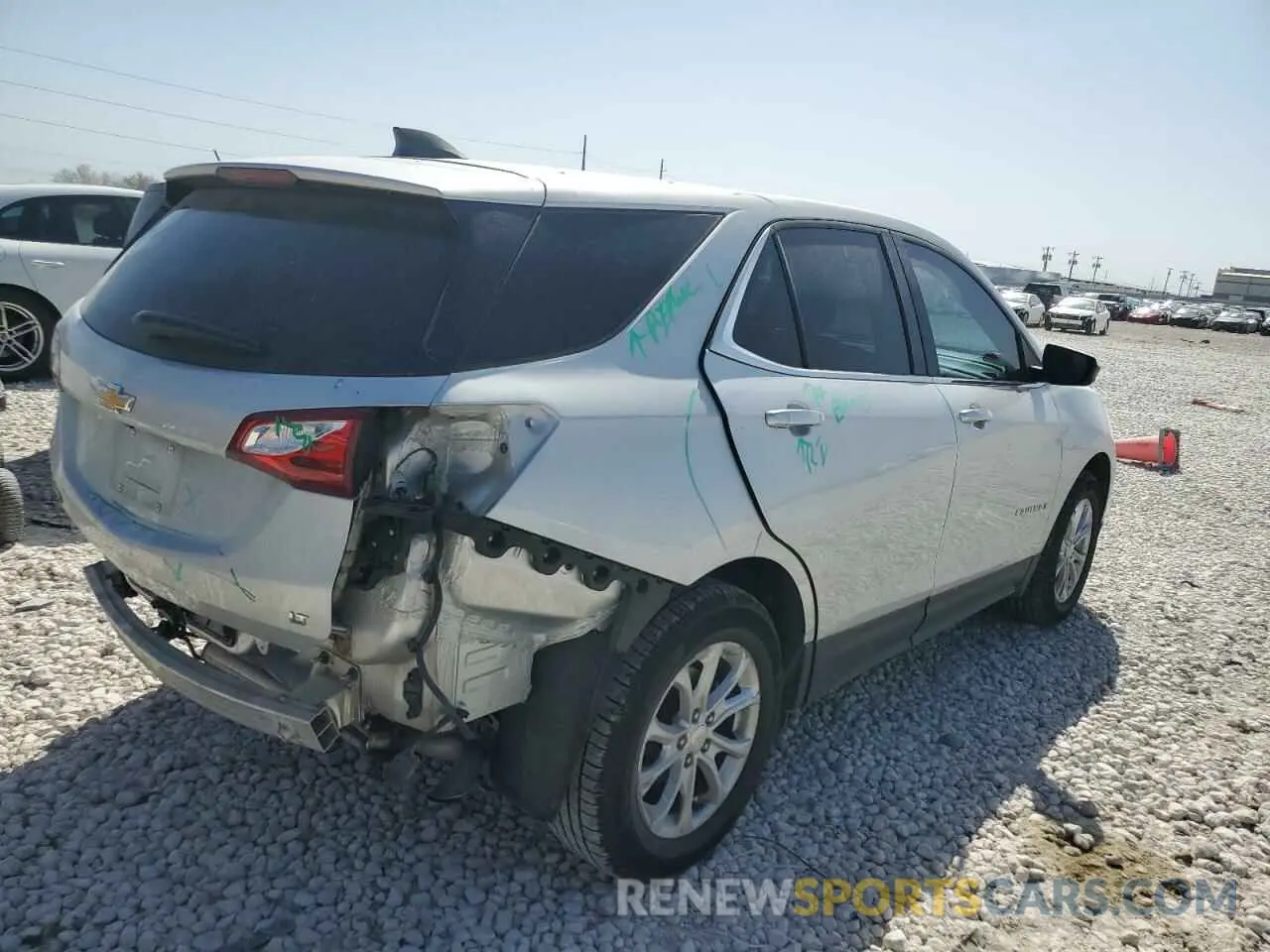 3 Photograph of a damaged car 3GNAXKEV0LS502558 CHEVROLET EQUINOX 2020