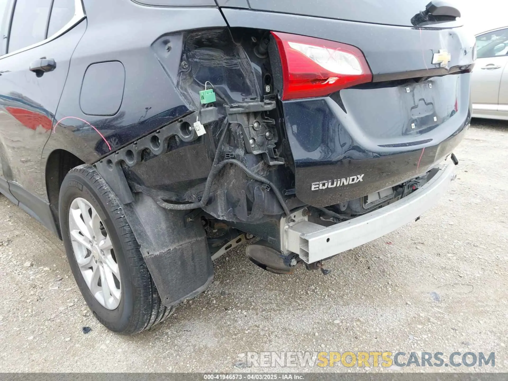 17 Photograph of a damaged car 3GNAXKEV0LS515102 CHEVROLET EQUINOX 2020