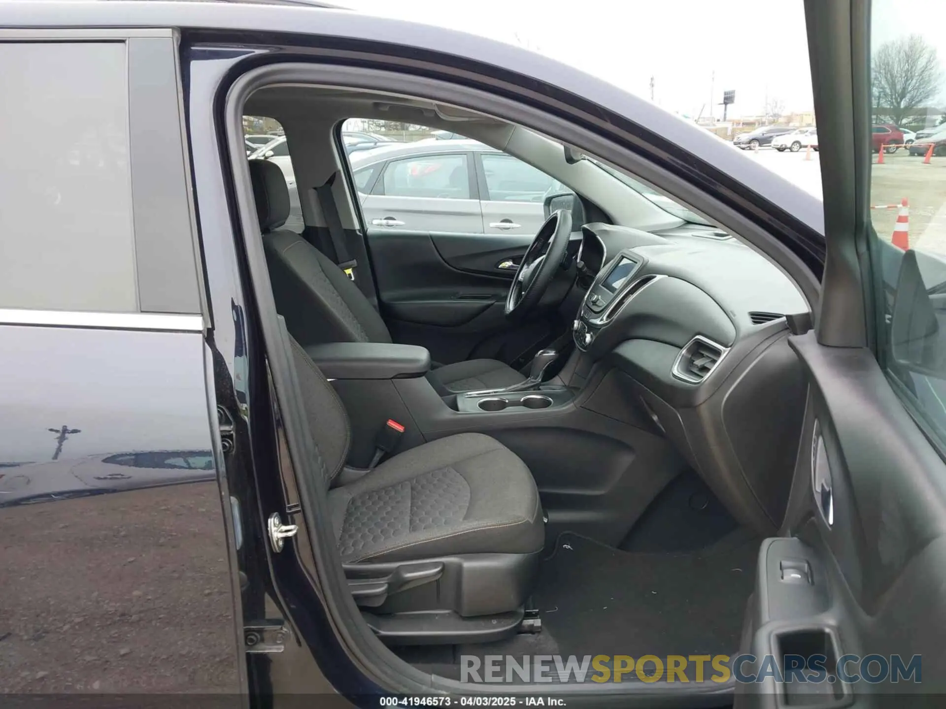 5 Photograph of a damaged car 3GNAXKEV0LS515102 CHEVROLET EQUINOX 2020