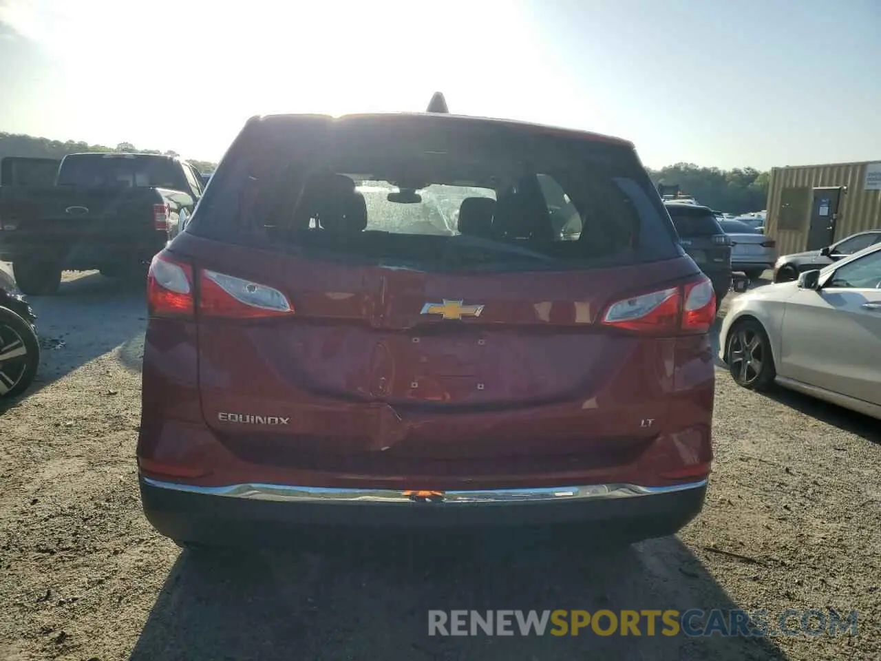 6 Photograph of a damaged car 3GNAXKEV0LS516282 CHEVROLET EQUINOX 2020